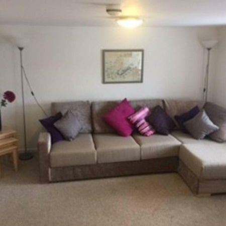Apartment Over Looking Buxton Market Square Bagian luar foto